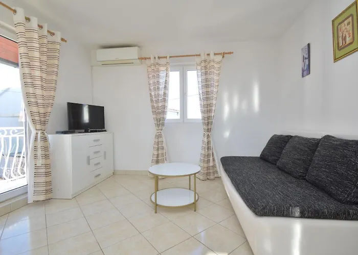 Enea * Brodarica (Sibenik-Knin)